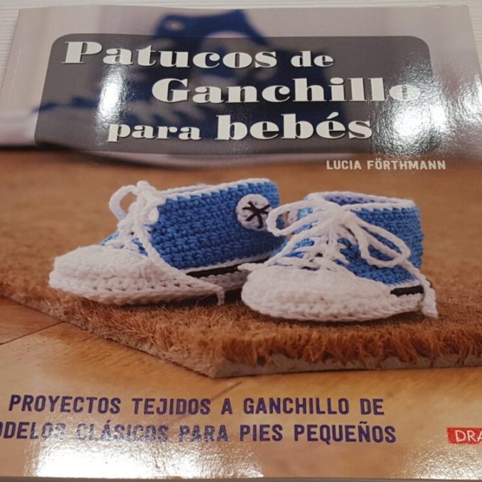 Patucos de ganchillo