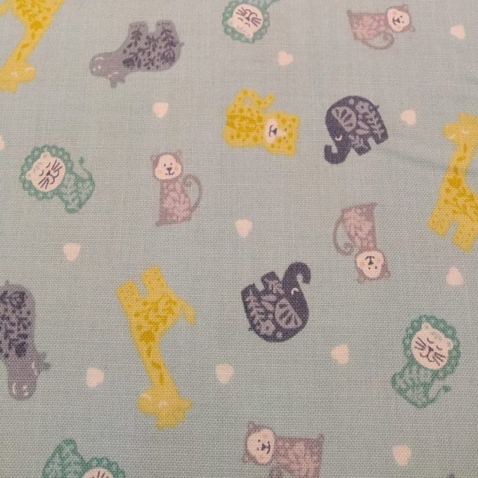 tela de patchwork infantil gris.jpg